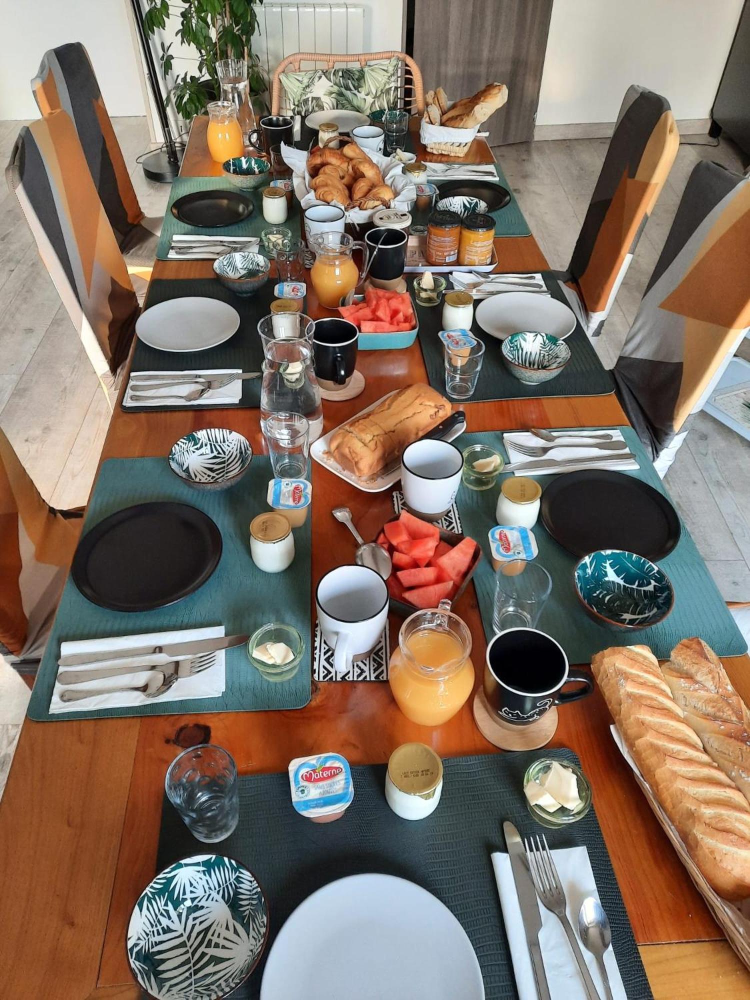L'Eden Cache Hotel Beaune-la-Rolande ภายนอก รูปภาพ