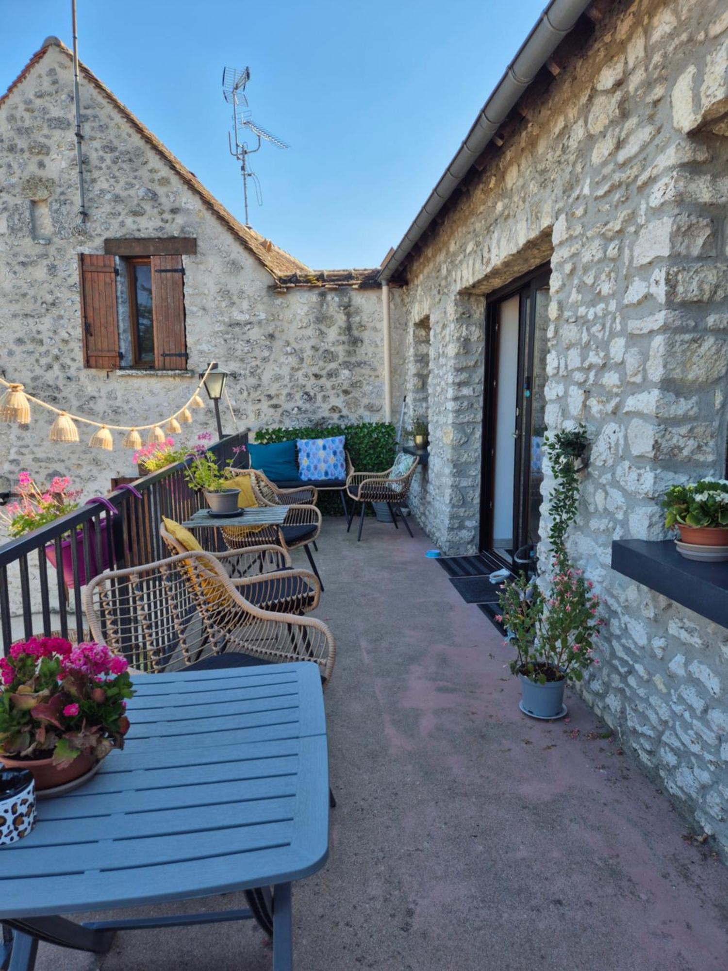 L'Eden Cache Hotel Beaune-la-Rolande ภายนอก รูปภาพ
